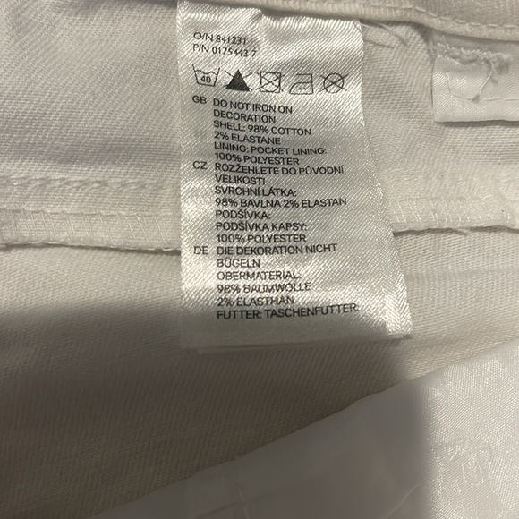 H&M White Denim Size 2 Shorts with Brown and Tan Embellishments - Picture 4 of 6